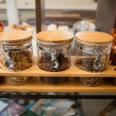 Naumanni Couette-café Tarquinia