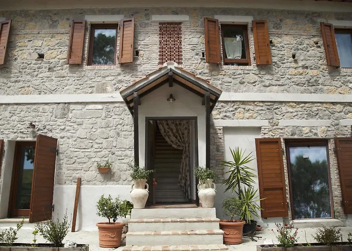 Naumanni Tarquinia
