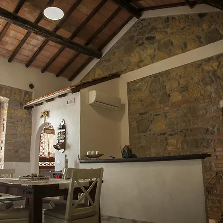 Bed & Breakfast Naumanni 3*