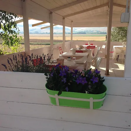 Naumanni Bed & Breakfast